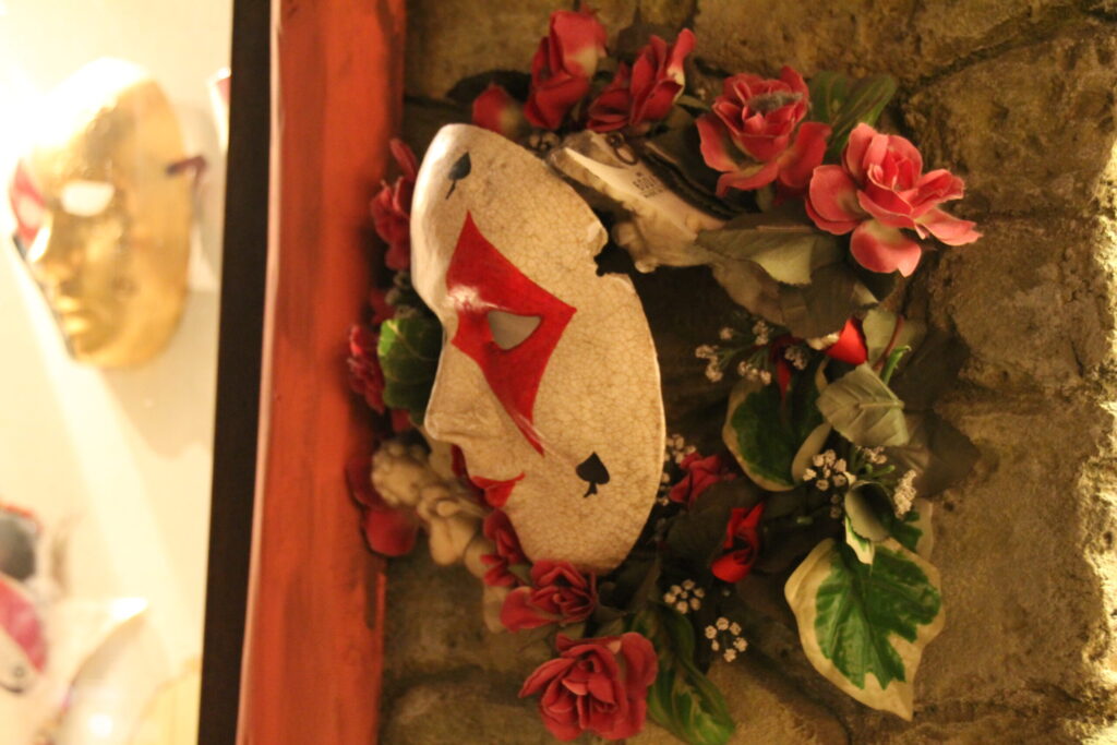 マカロニ広場_仮面